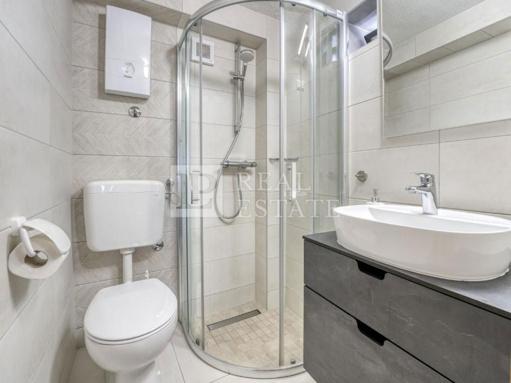 CRIKVENICA - splendida casa in pietra con vista panoramica sul mare