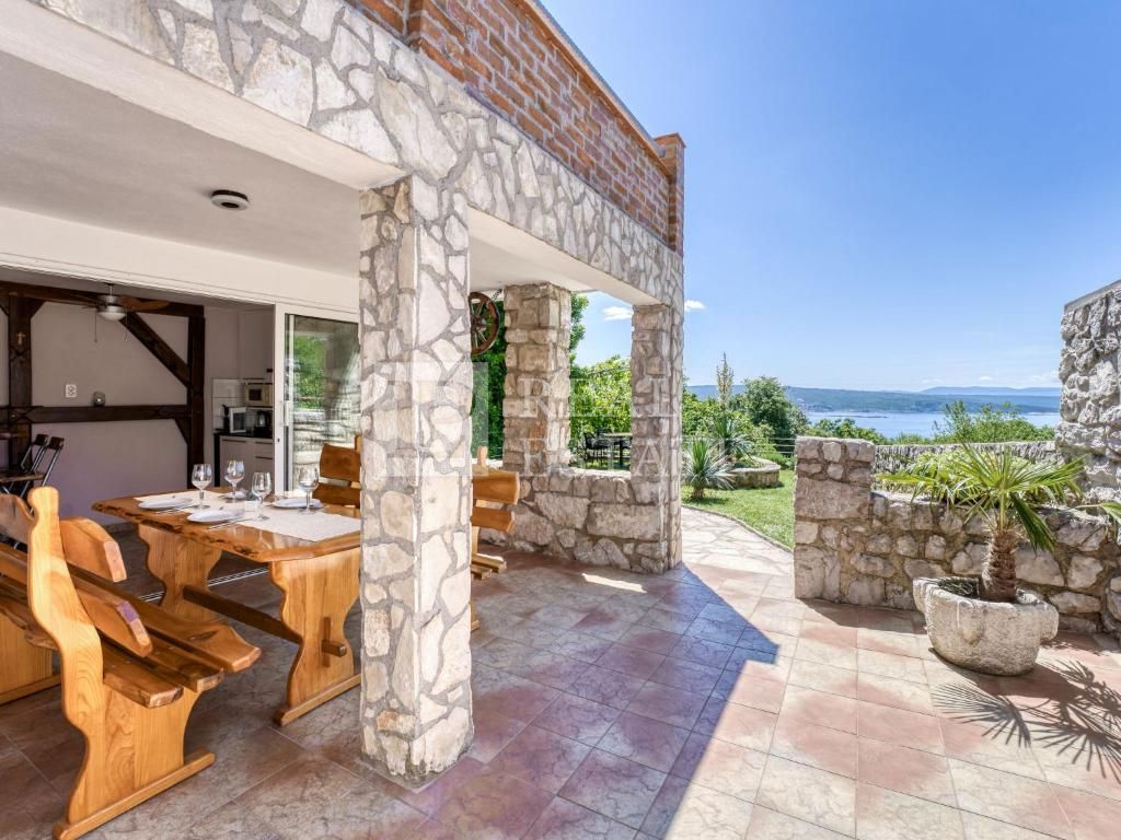 CRIKVENICA - splendida casa in pietra con vista panoramica sul mare
