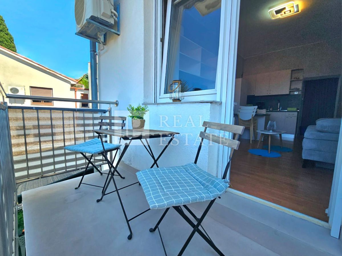 CRIKVENICA - VENDITA ESCLUSIVA - appartamento splendidamente arredato con vista sul mare aperto