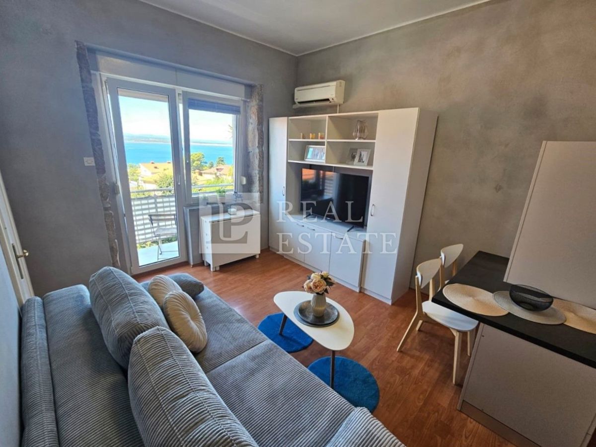 CRIKVENICA - VENDITA ESCLUSIVA - appartamento splendidamente arredato con vista sul mare aperto