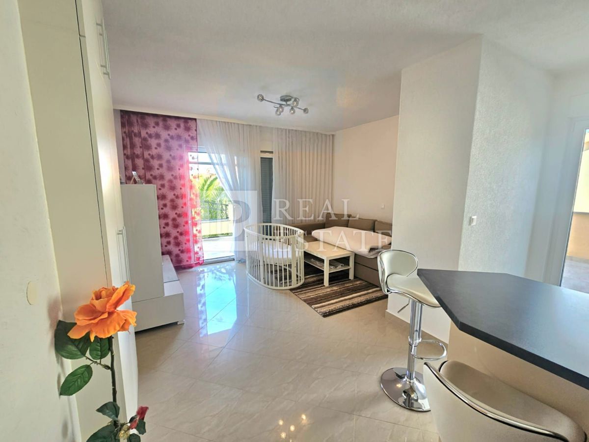 JADRANOVO - bellissimo appartamento con spaziosa terrazza di 35 m2