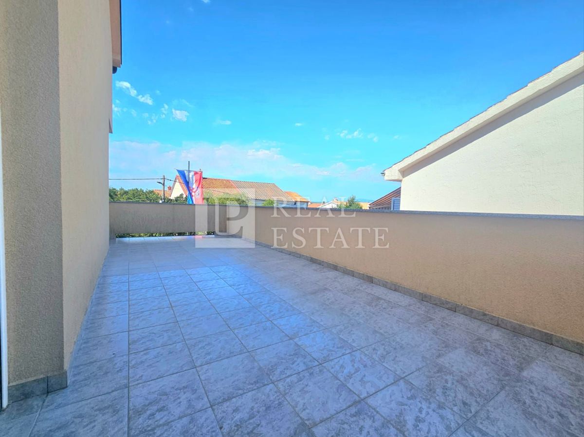 JADRANOVO - bellissimo appartamento con spaziosa terrazza di 35 m2