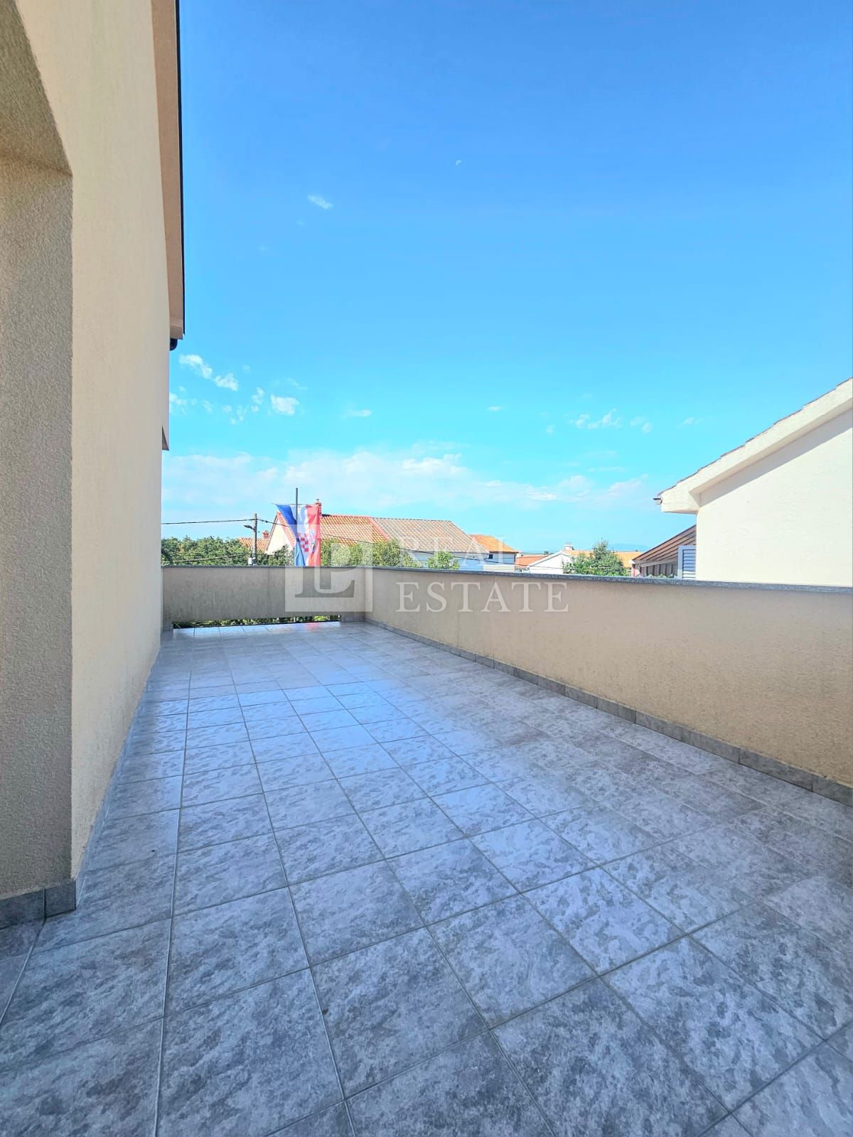 JADRANOVO - bellissimo appartamento con spaziosa terrazza di 35 m2