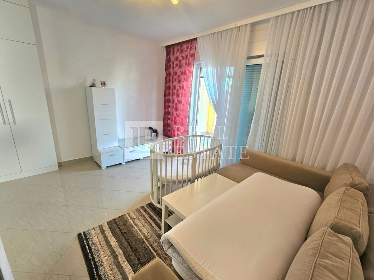 JADRANOVO - bellissimo appartamento con spaziosa terrazza di 35 m2