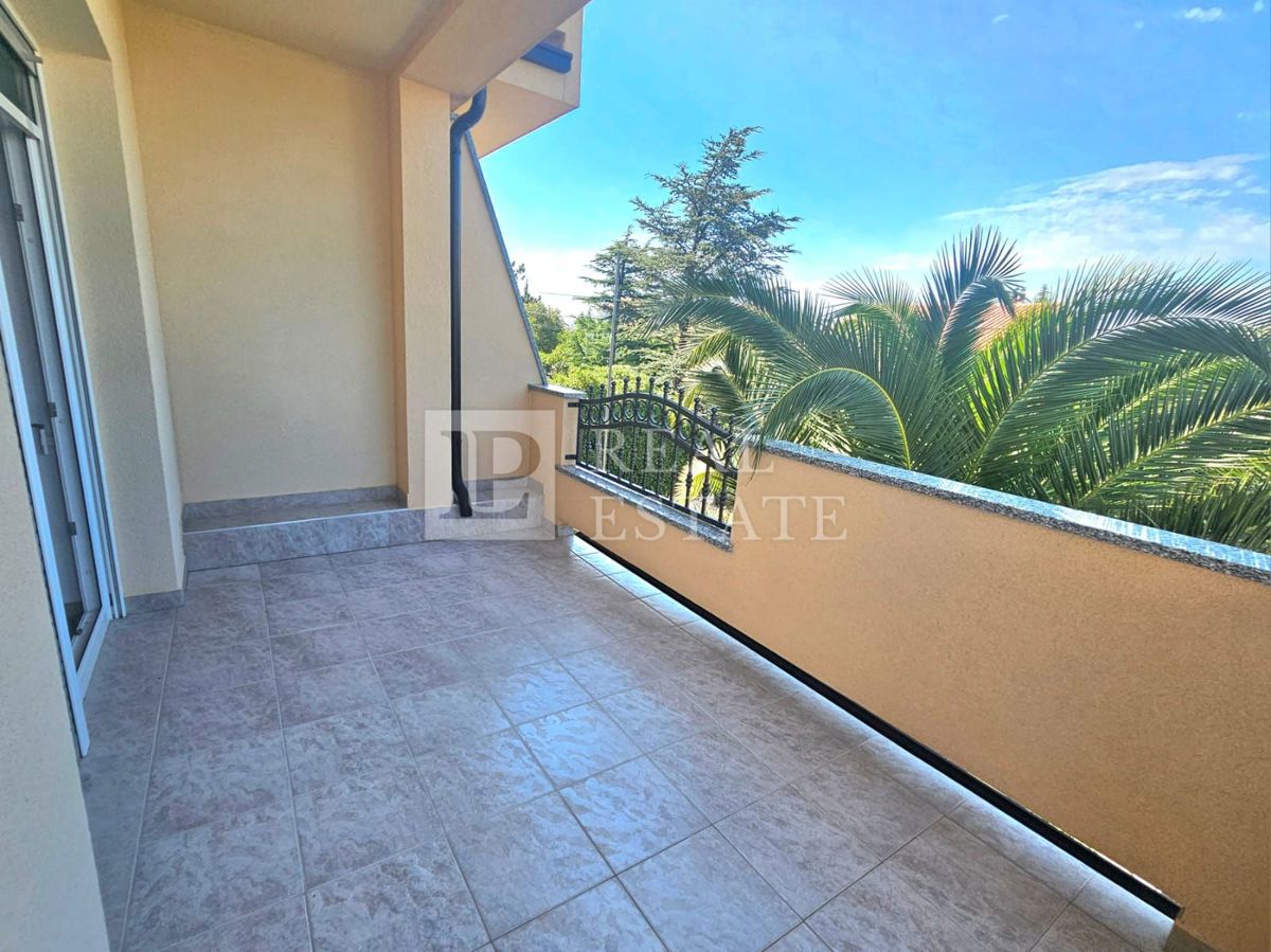 JADRANOVO - bellissimo appartamento con spaziosa terrazza di 35 m2