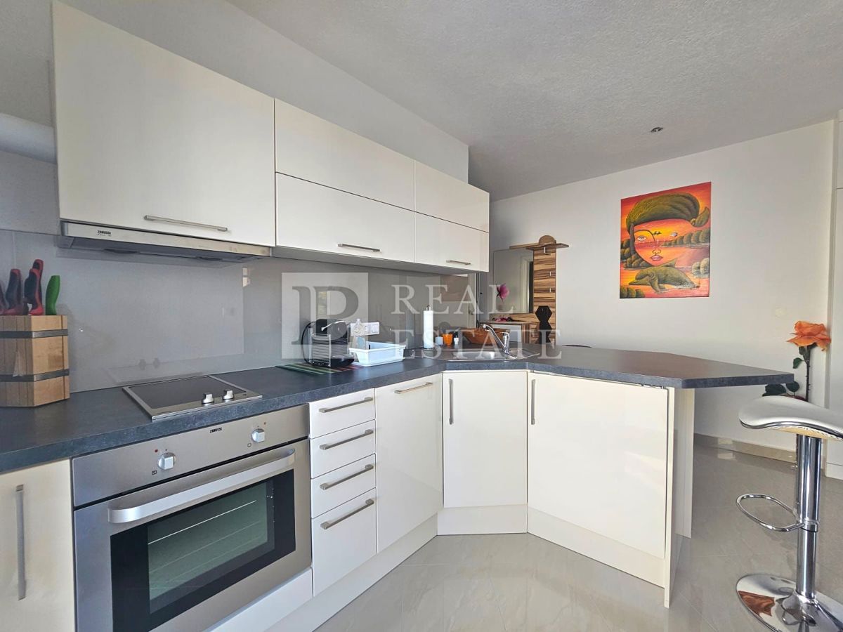 JADRANOVO - bellissimo appartamento con spaziosa terrazza di 35 m2