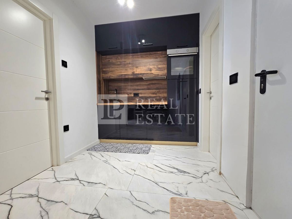 CRIKVENICA - nuovo edificio con vista mare aperto