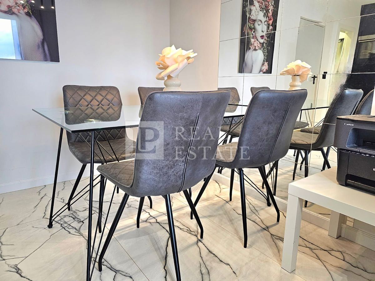 CRIKVENICA - nuovo edificio con vista mare aperto