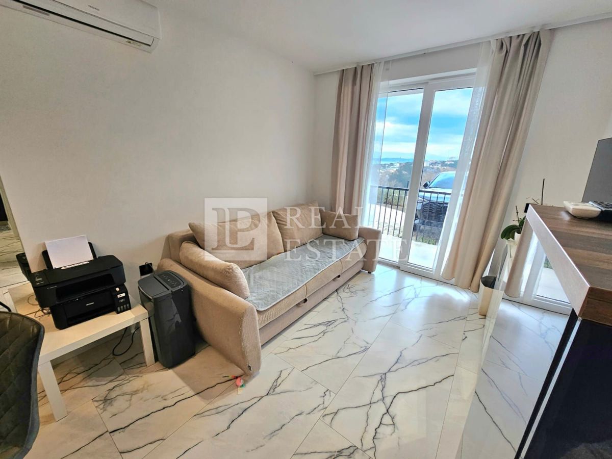 CRIKVENICA - nuovo edificio con vista mare aperto