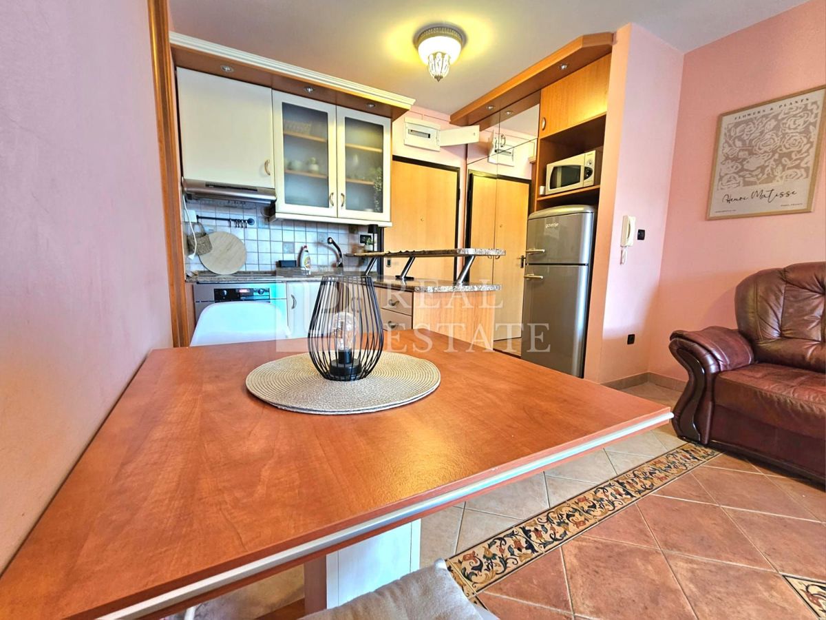 NOVI VINODOLSKI - Appartamento con 2 camere da letto in una posizione fantastica