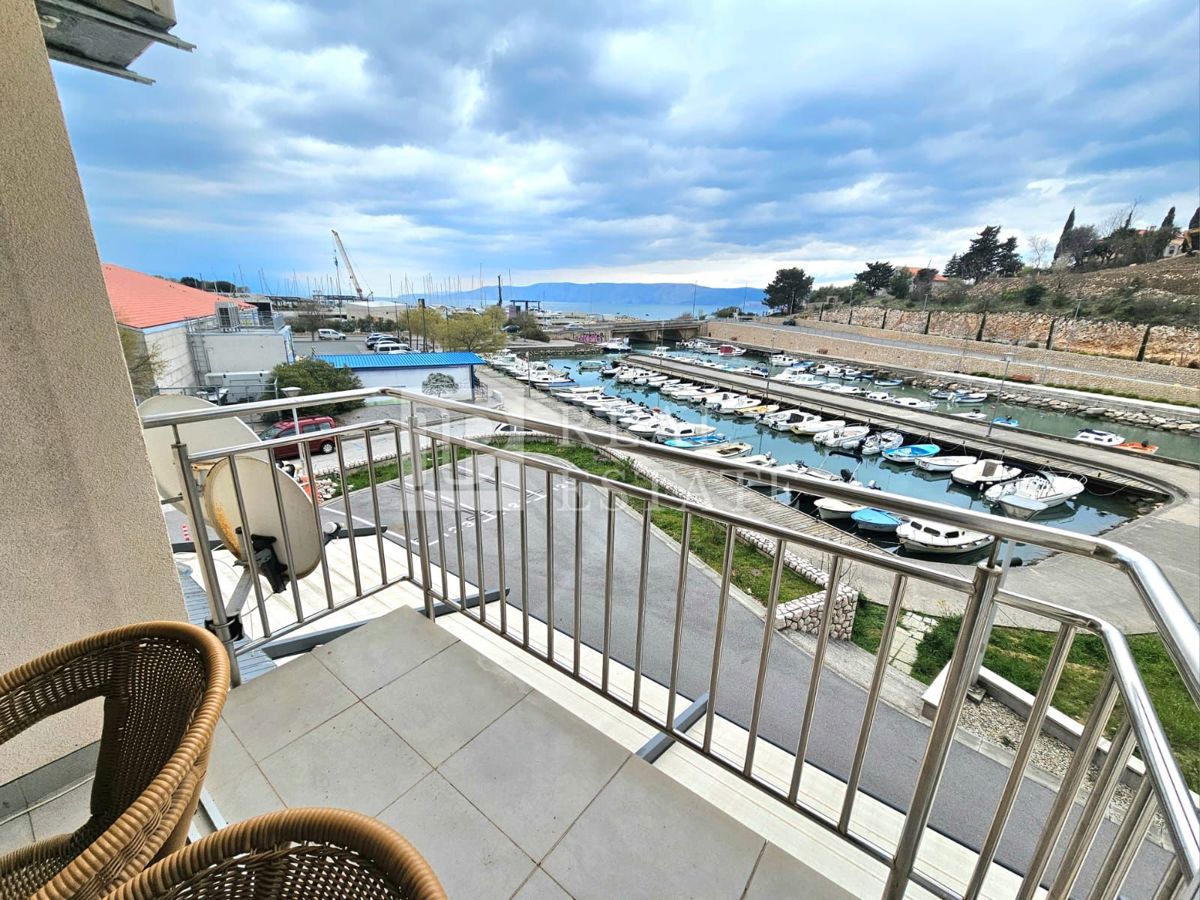 NOVI VINODOLSKI - Appartamento con 2 camere da letto in una posizione fantastica