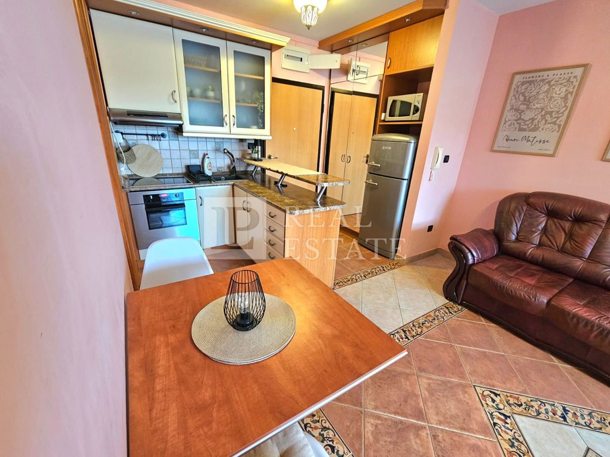 NOVI VINODOLSKI - Appartamento con 2 camere da letto in una posizione fantastica