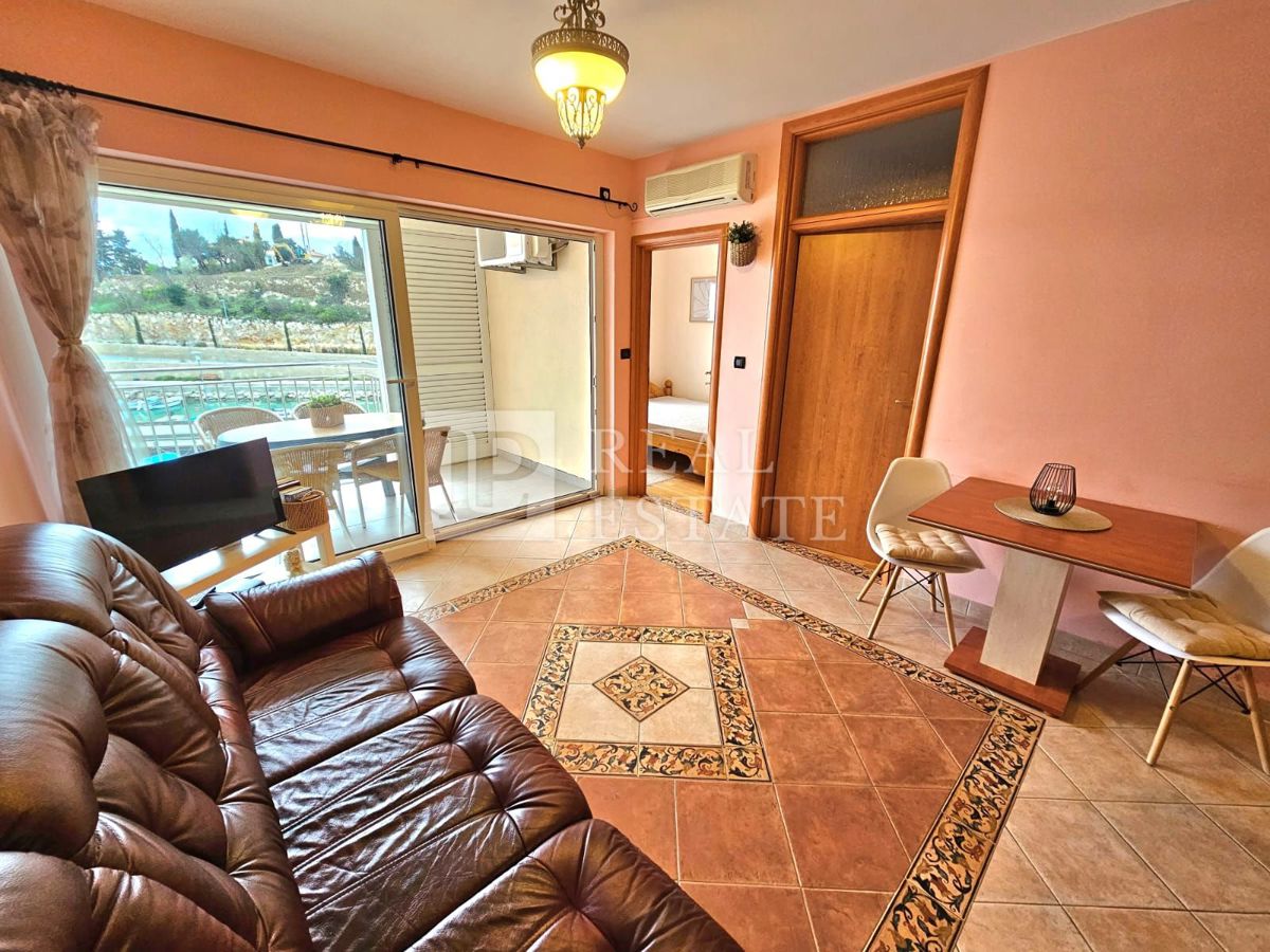 NOVI VINODOLSKI - Appartamento con 2 camere da letto in una posizione fantastica