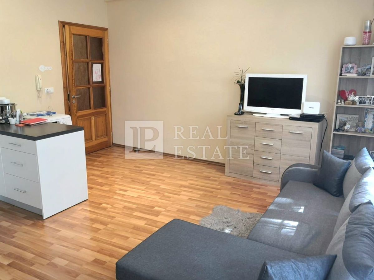 CRIKVENICA - appartamento con due camere da letto nel centro della città