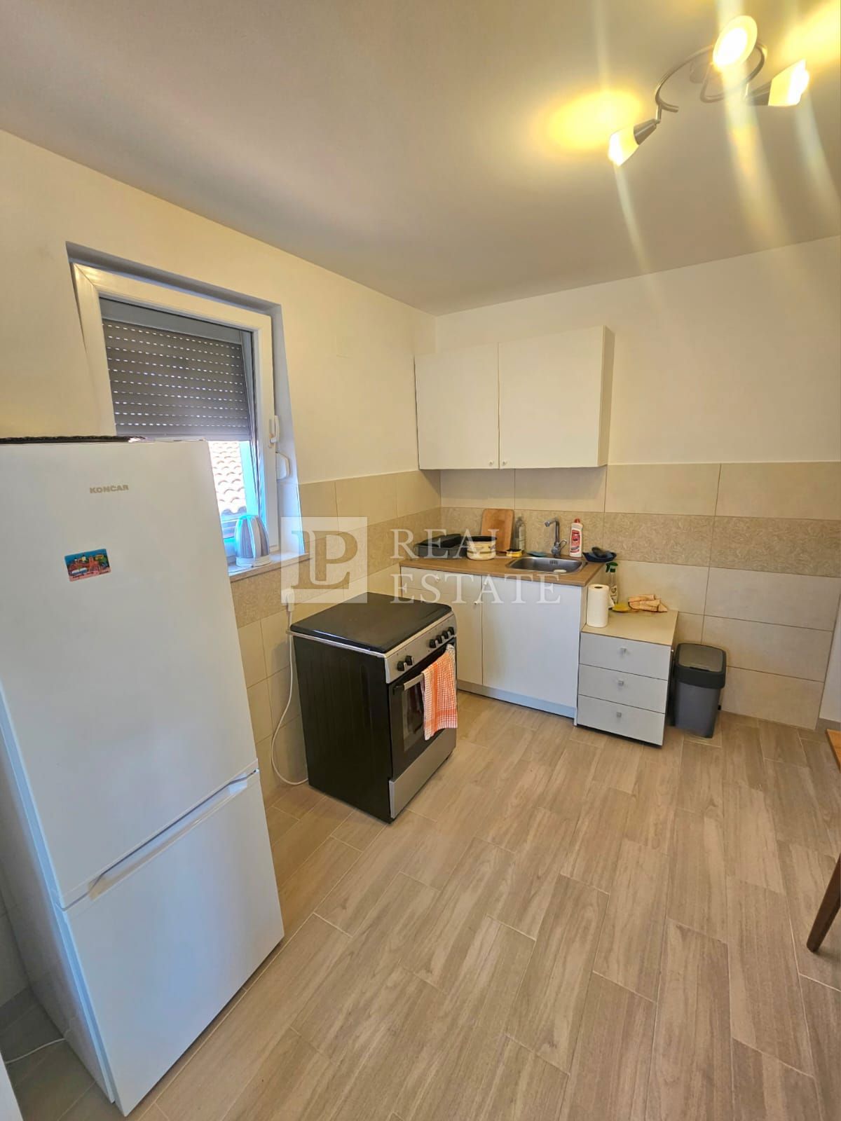 KRALJEVICA - VENDITA ESCLUSIVA - spaziosa casa con 4 appartamenti a 200 metri dal mare e dal centro