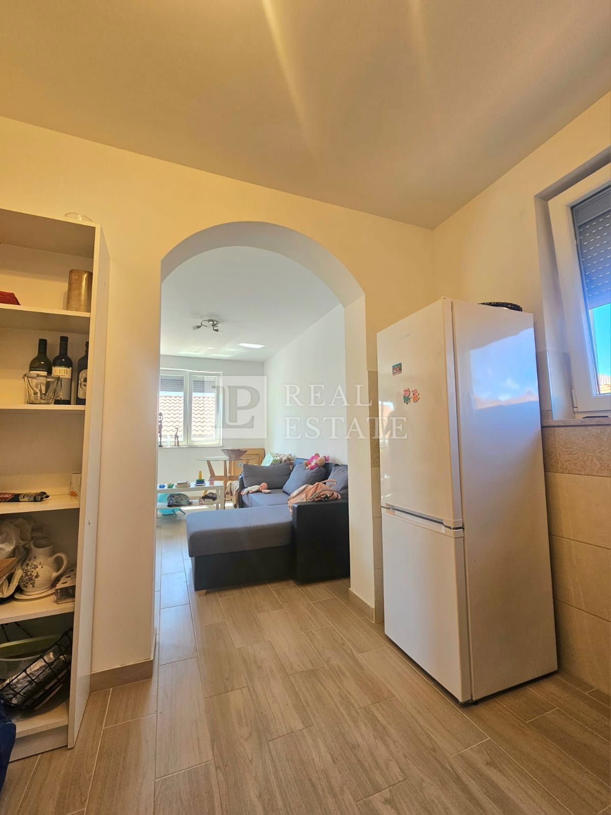 KRALJEVICA - VENDITA ESCLUSIVA - spaziosa casa con 4 appartamenti a 200 metri dal mare e dal centro