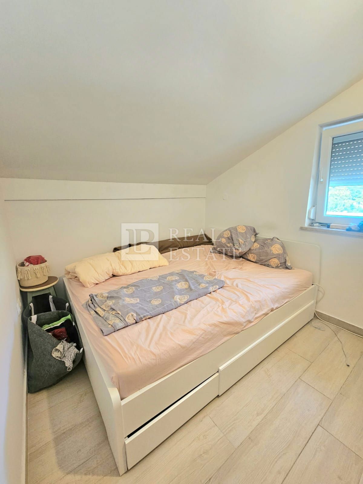 KRALJEVICA - VENDITA ESCLUSIVA - spaziosa casa con 4 appartamenti a 200 metri dal mare e dal centro