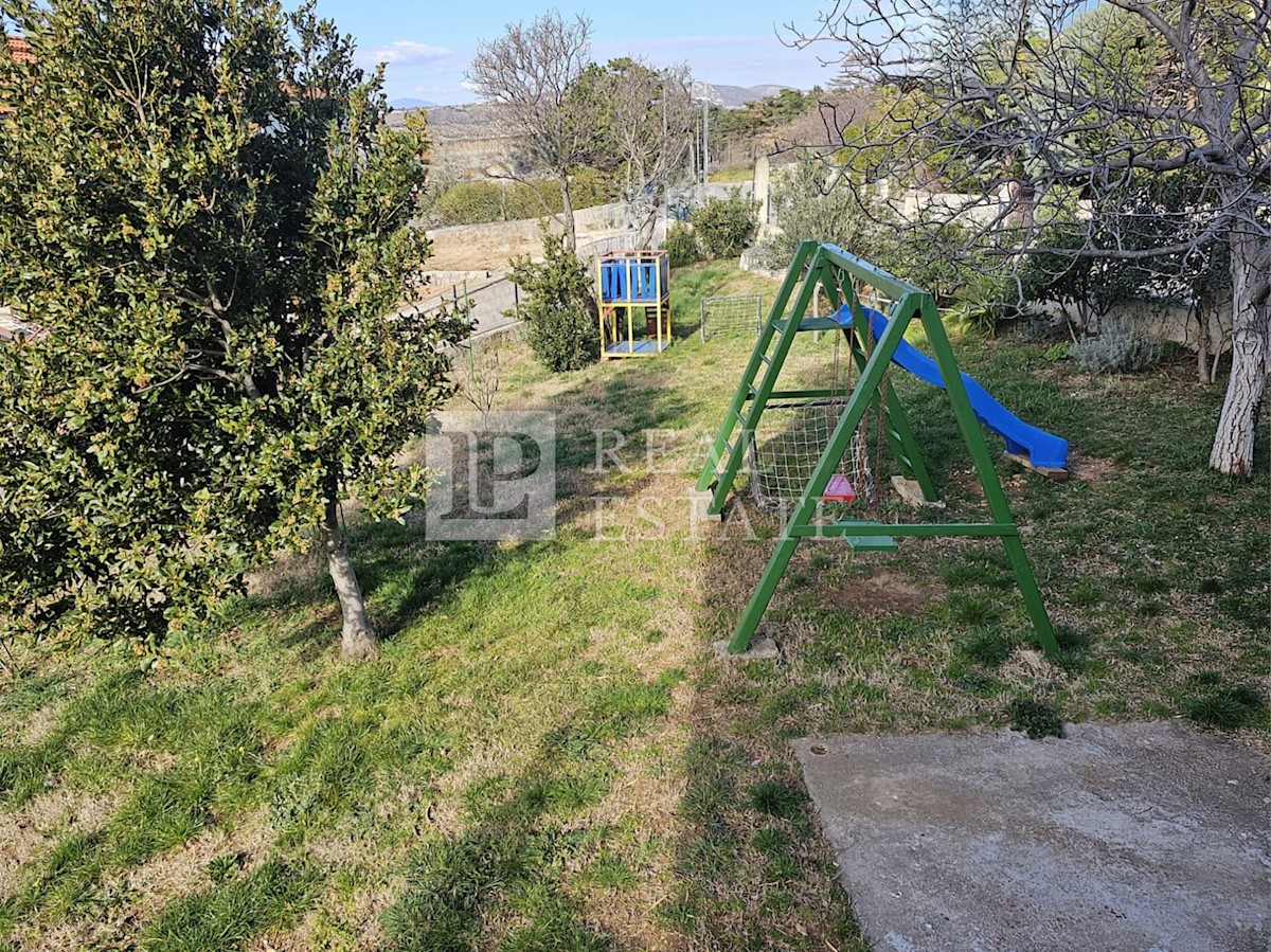 KRALJEVICA - due appartamenti con vista sul mare e ampio giardino