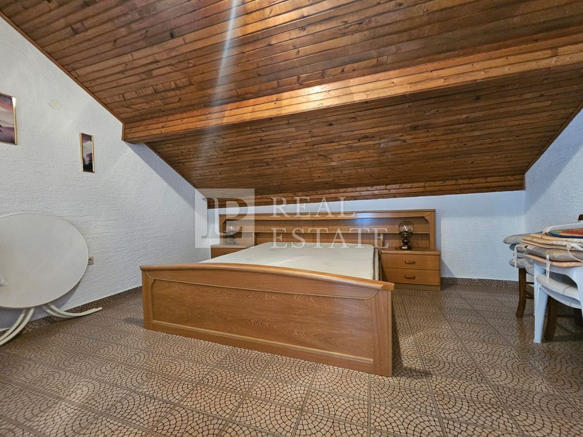 KLENOVICA - appartamento con parcheggio privato a 300m dal mare