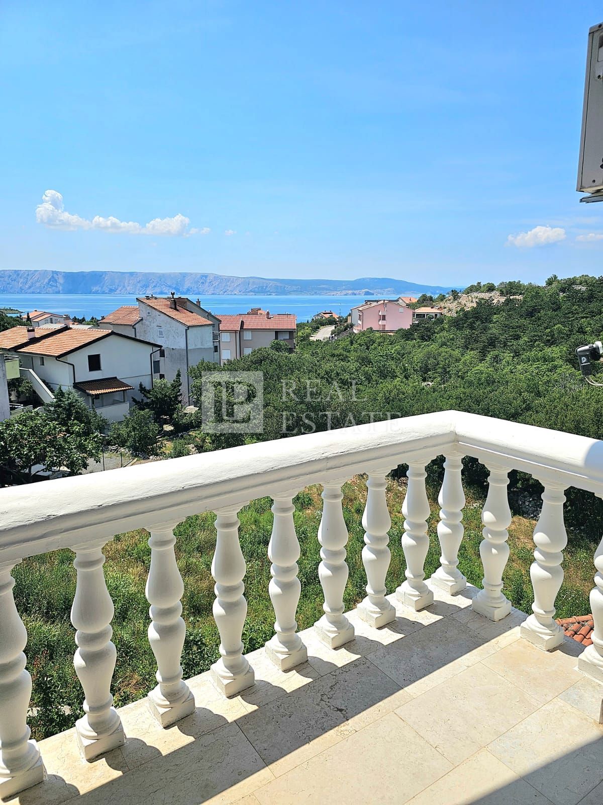 KLENOVICA - appartamento con parcheggio privato a 300m dal mare