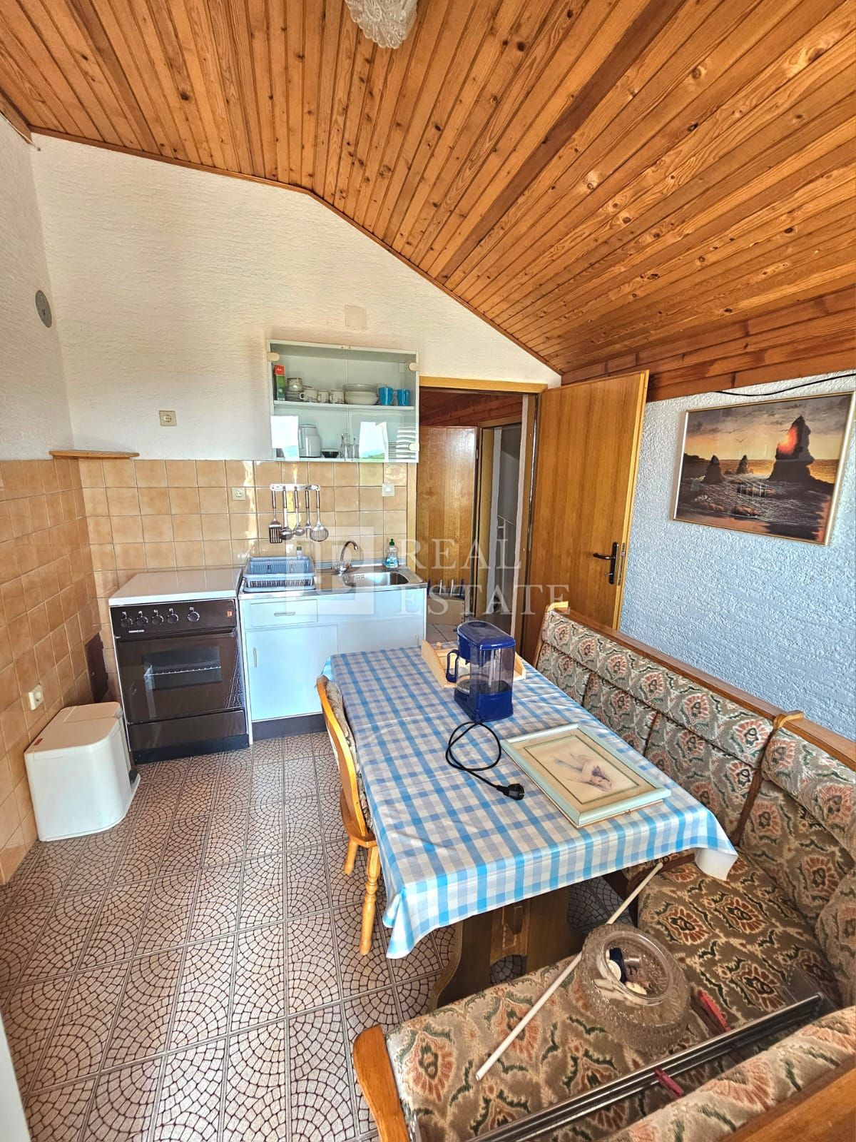KLENOVICA - appartamento con parcheggio privato a 300m dal mare