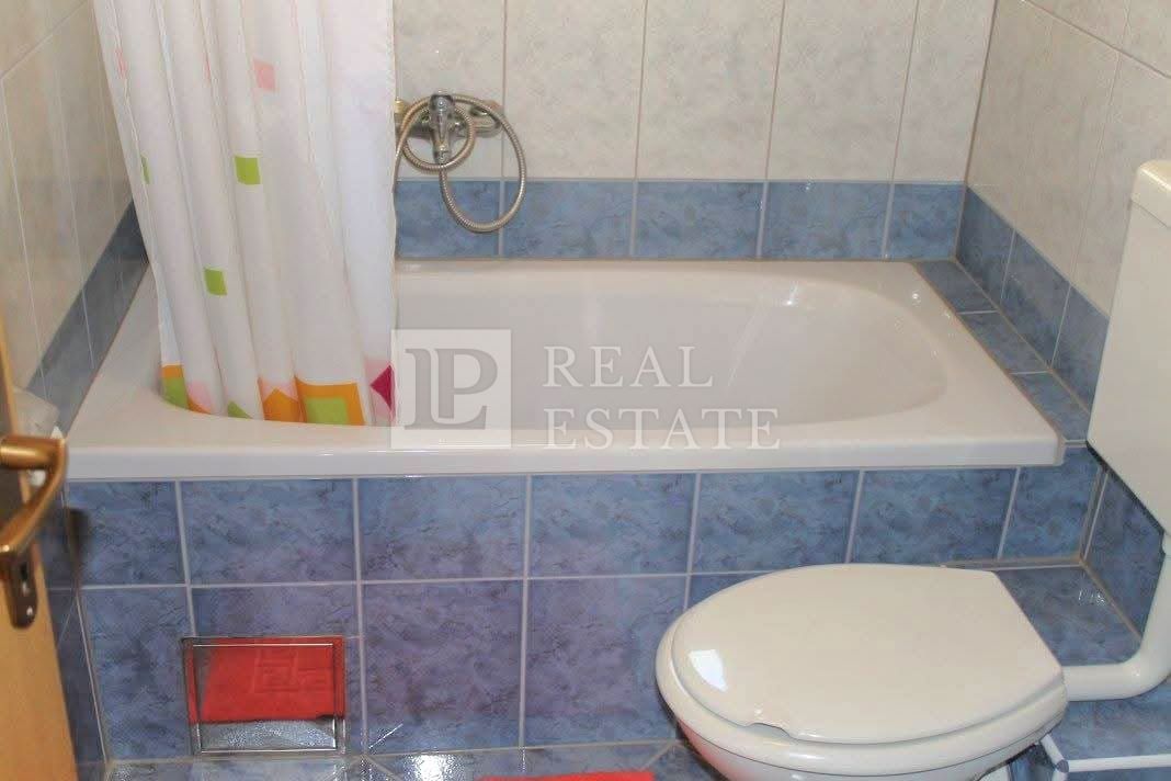 NOVI VINODOLSKI - condominio con servizio di ristorazione