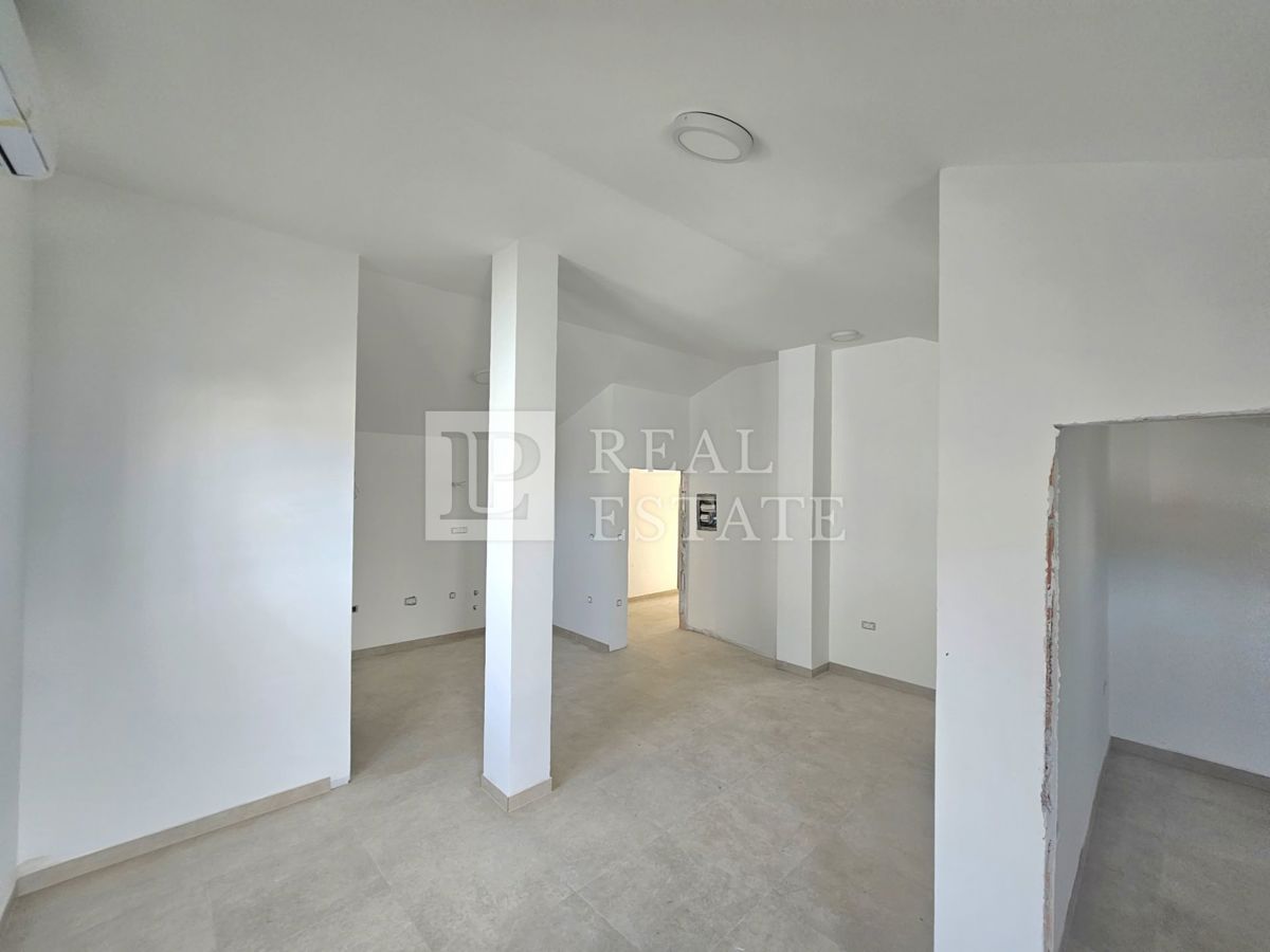 CRIKVENICA - appartamento con una camera da letto in una posizione trafficata