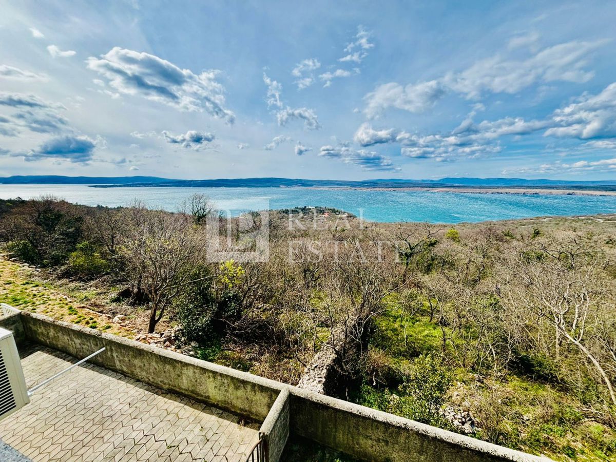 JADRANOVO – appartamento bilocale completamente arredato con splendida vista mare