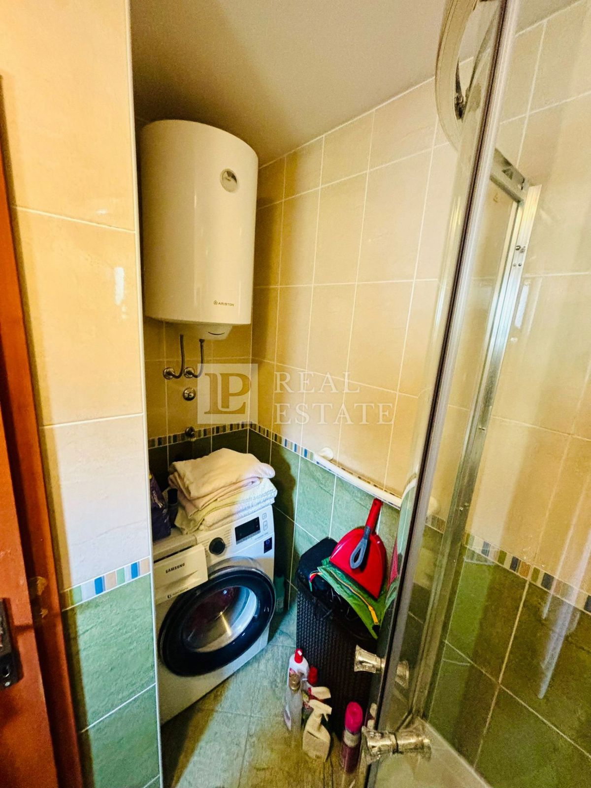 JADRANOVO – appartamento bilocale completamente arredato con splendida vista mare