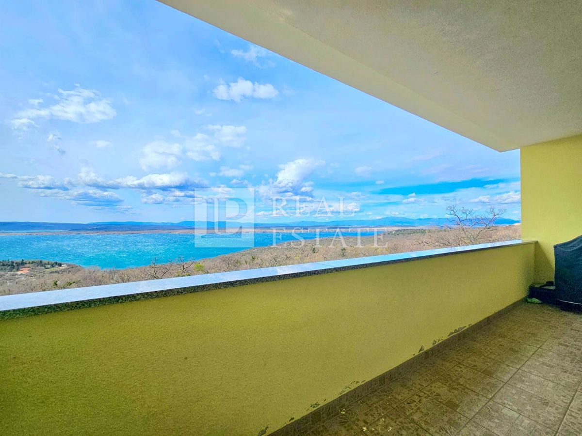 JADRANOVO – appartamento bilocale completamente arredato con splendida vista mare