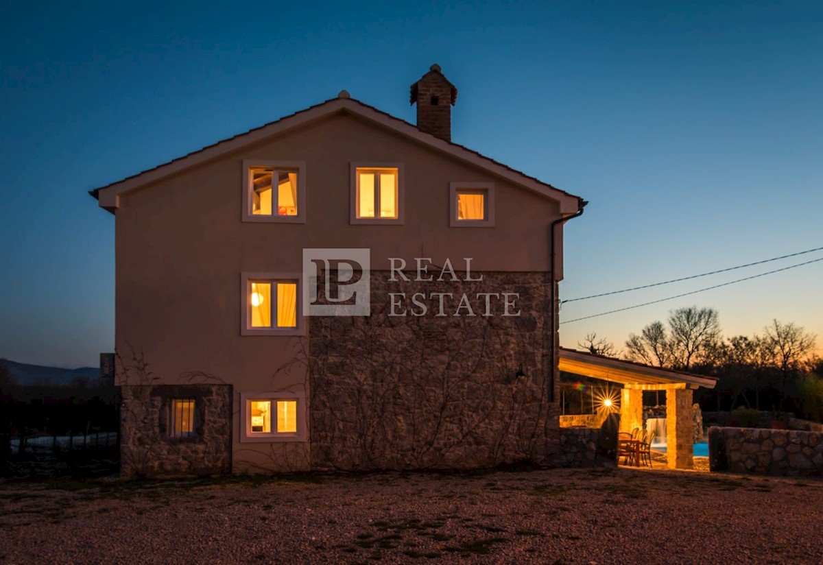 ISOLA DI KRK, VRBNIK - casa in pietra con piscina