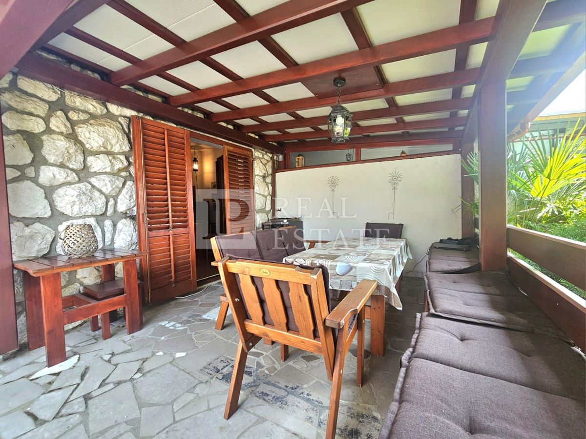 CRIKVENICA - appartamento con giardino privato a 80 metri dal mare