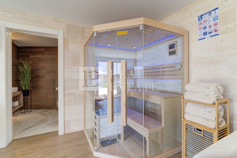 NOVI VINODOLSKI - villa lussuosamente arredata con piscina