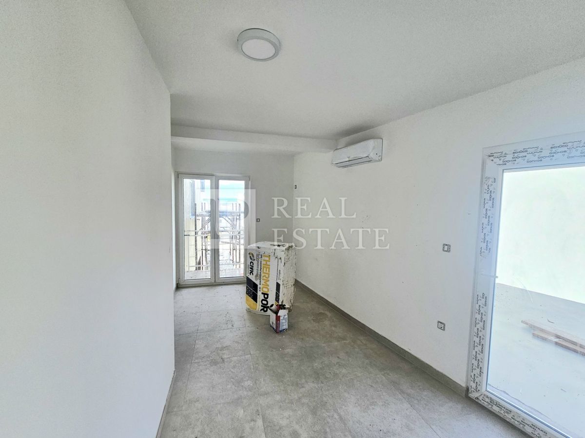 CRIKVENICA - appartamento con ampia terrazza