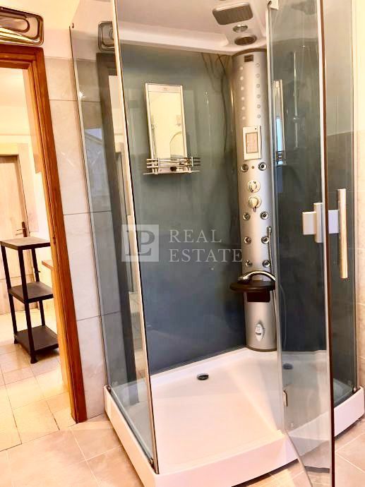 NOVI VINODOLSKI - due appartamenti a 100 m dal mare