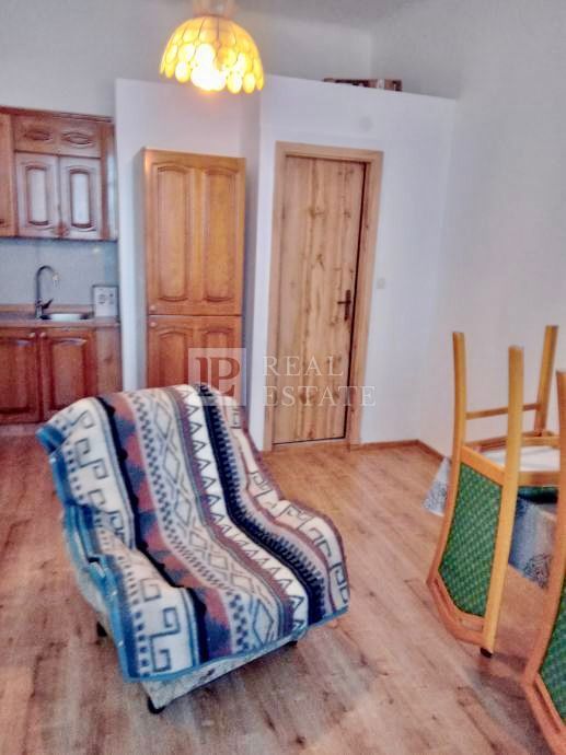 NOVI VINODOLSKI - due appartamenti a 100 m dal mare