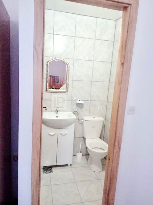 NOVI VINODOLSKI - due appartamenti a 100 m dal mare