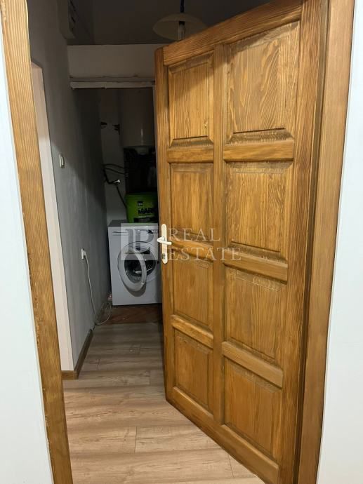 NOVI VINODOLSKI - due appartamenti a 100 m dal mare