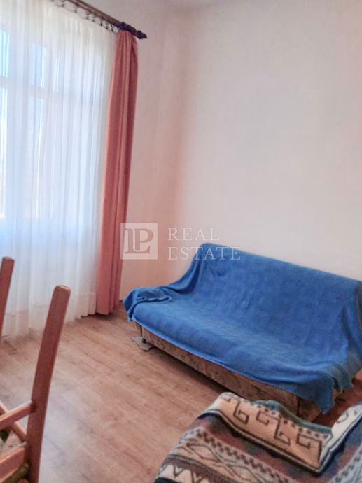 NOVI VINODOLSKI - due appartamenti a 100 m dal mare