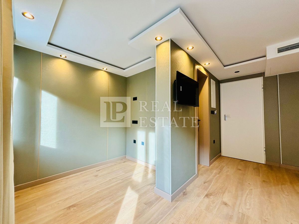 CRIKVENICA - lussuoso appartamento con balcone in un moderno edificio di nuova costruzione