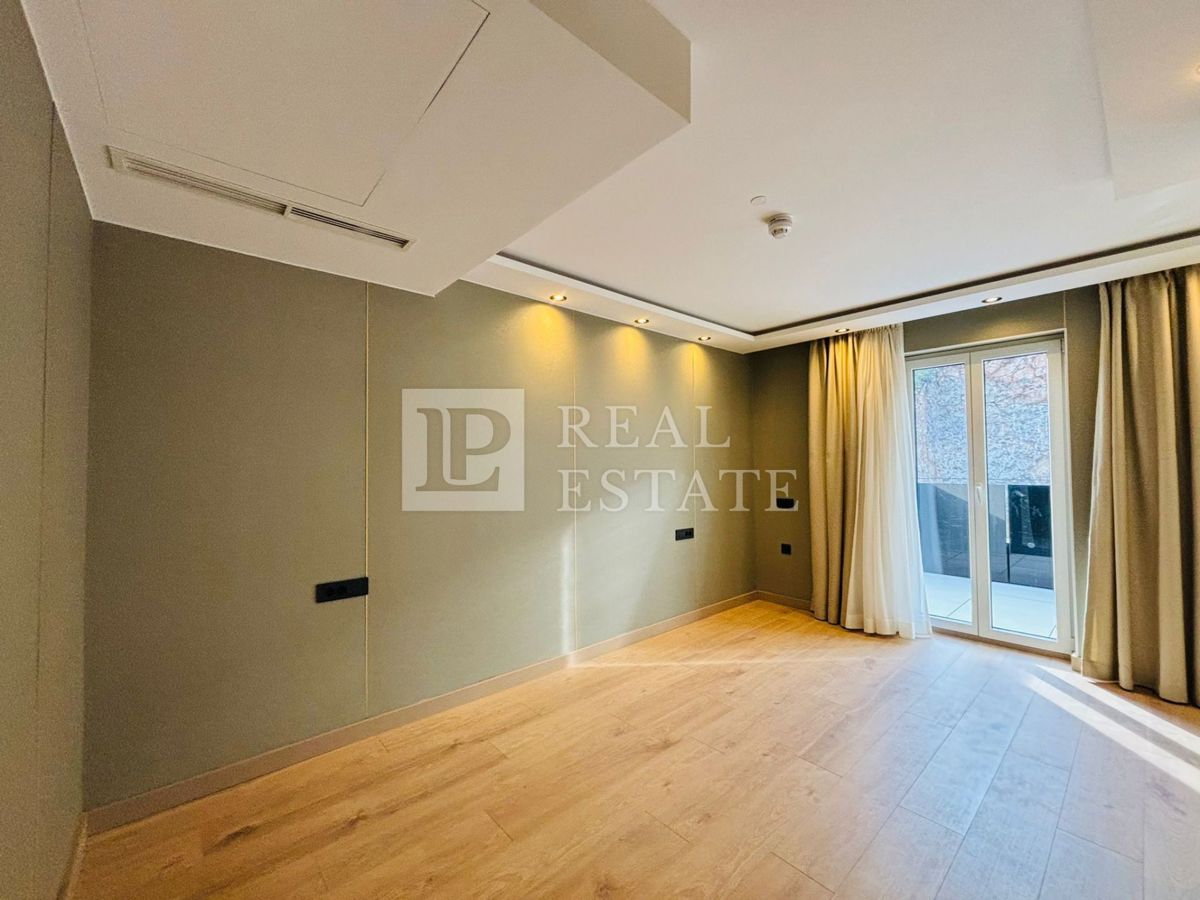 CRIKVENICA - lussuoso appartamento con balcone in un moderno edificio di nuova costruzione