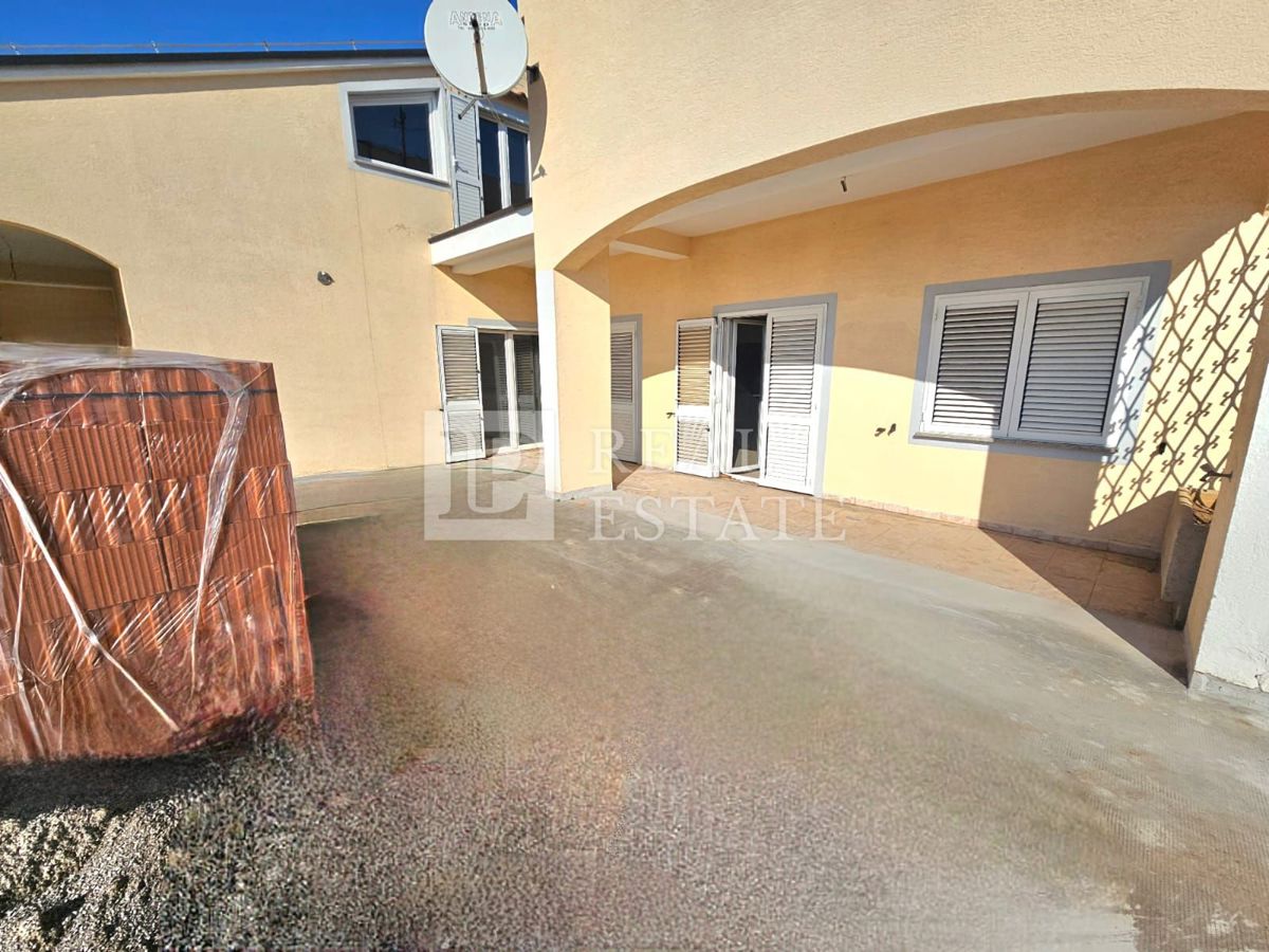 CRIKVENICA - appartamento con due camere da letto in una posizione eccezionale