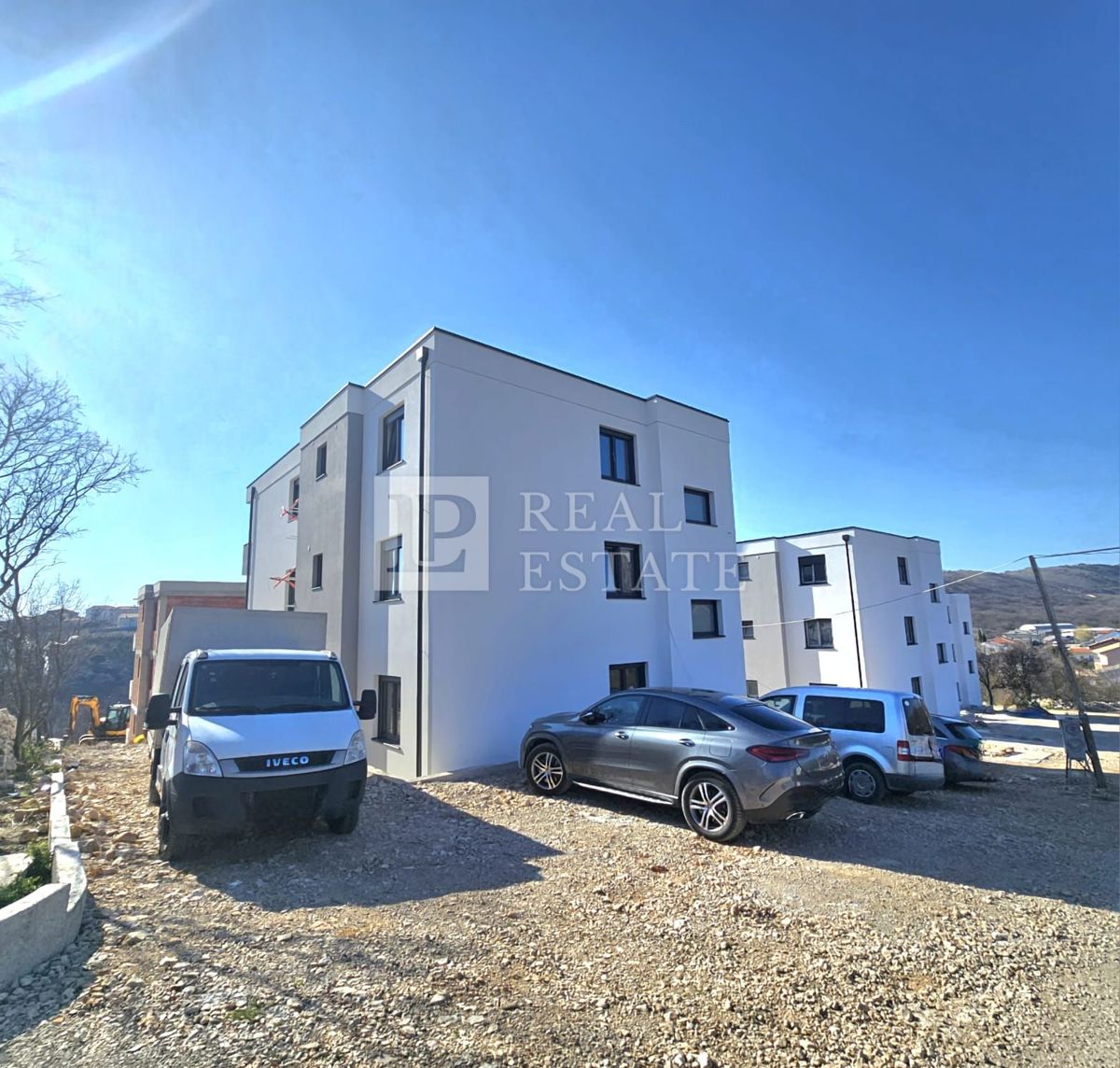 NOVI VINODOLSKI - appartamento con ampia terrazza in un moderno edificio di nuova costruzione