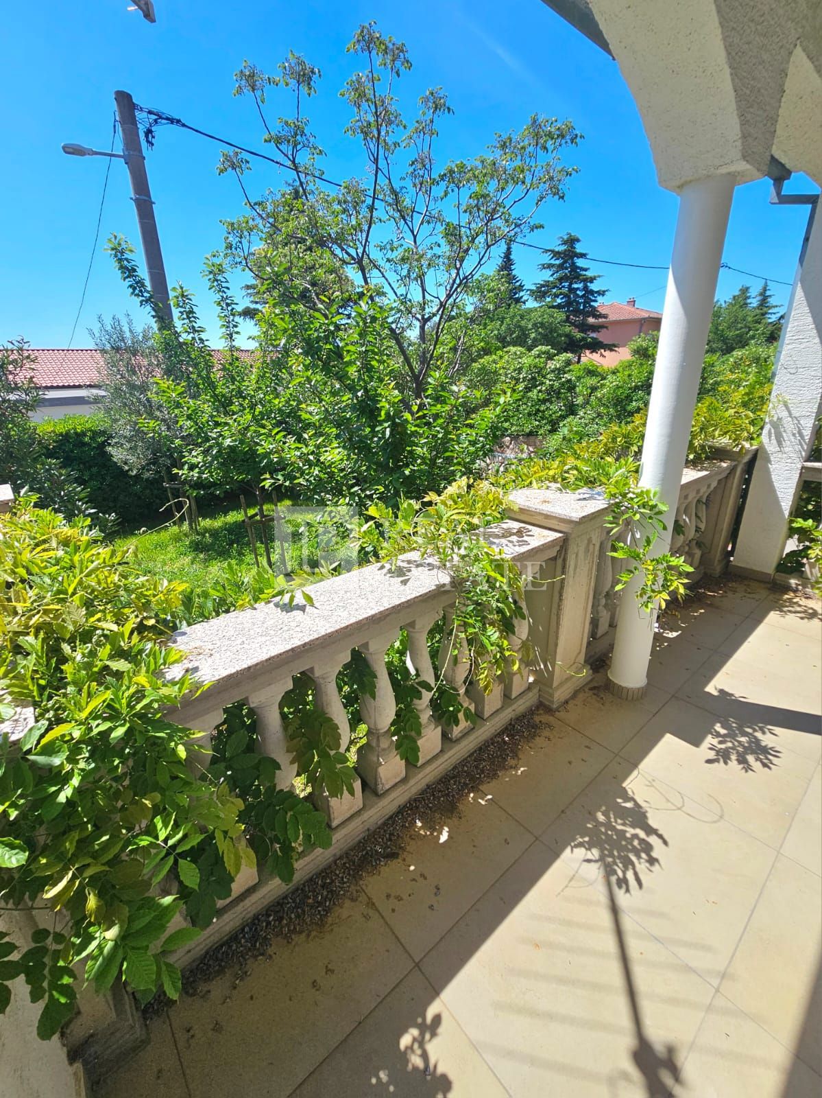 NOVI VINODOLSKI - appartamento con terrazza e giardino