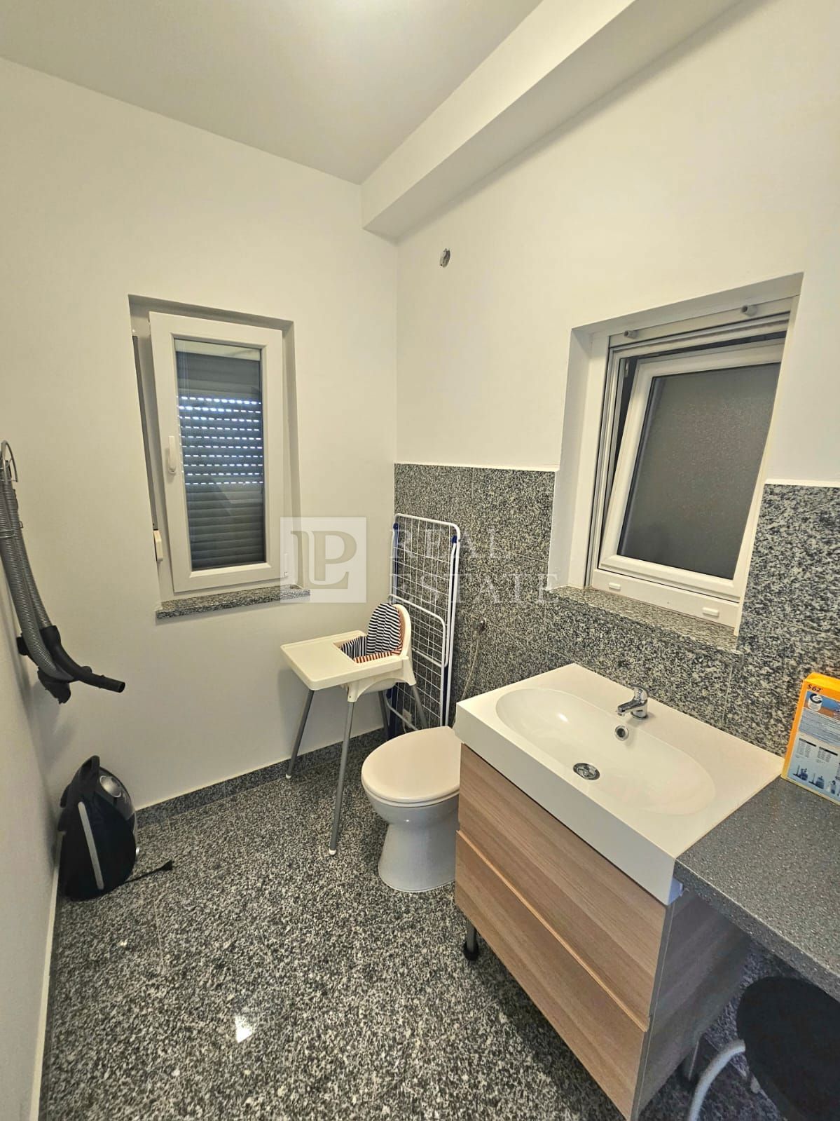 JADRANOVO - una casa unica in riva al mare