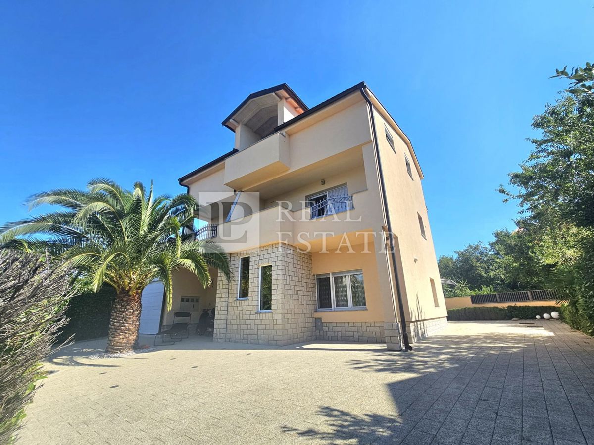 JADRANOVO - una casa unica in riva al mare