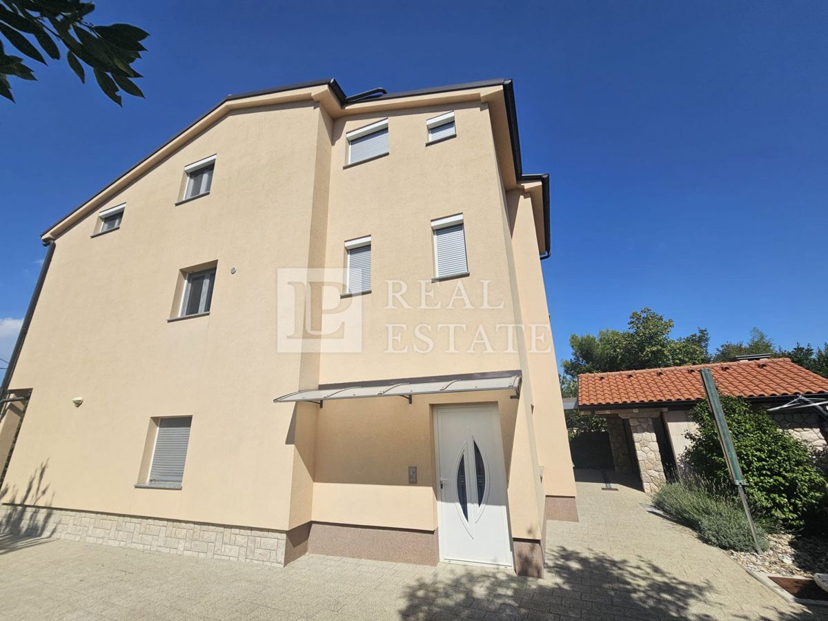 JADRANOVO - una casa unica in riva al mare