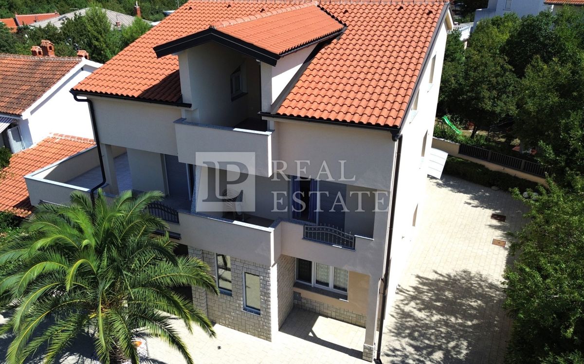 JADRANOVO - una casa unica in riva al mare