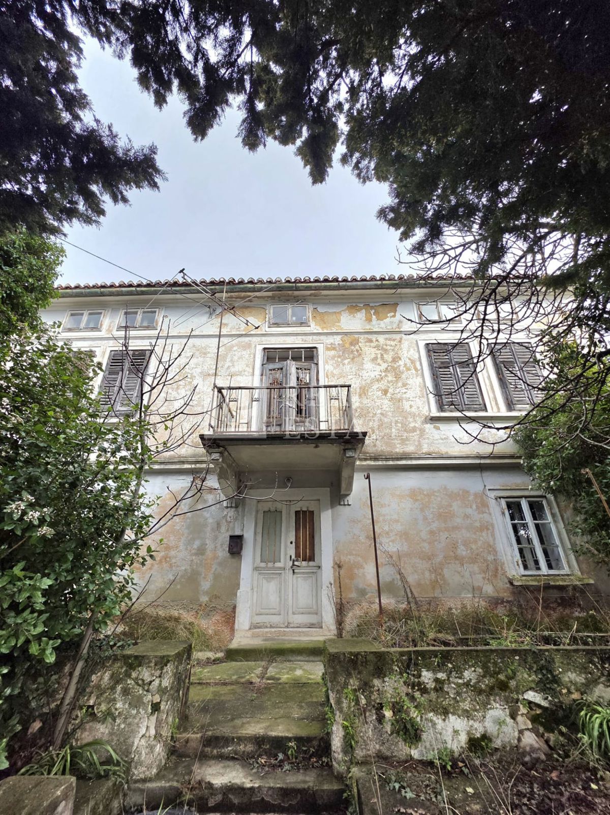 KRALJEVICA - casa indipendente in pietra con cortile