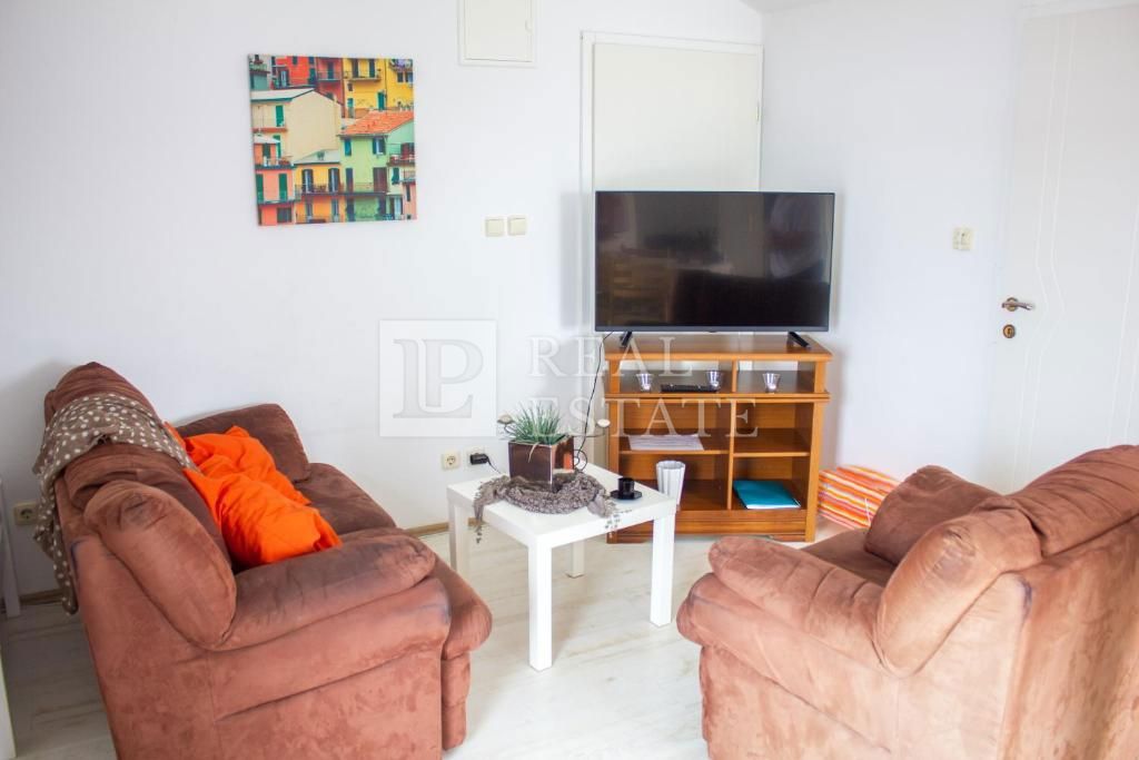 CRIKVENICA - splendida casa di 602 m2 con piscina vicino al mare